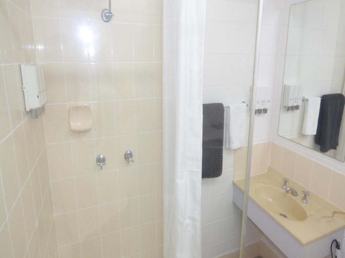 Banjo Paterson Motor Inn Townsville Exterior foto