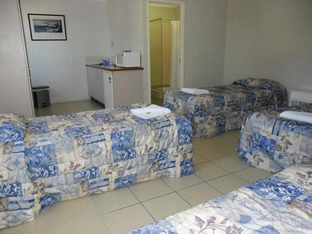 Banjo Paterson Motor Inn Townsville Exterior foto