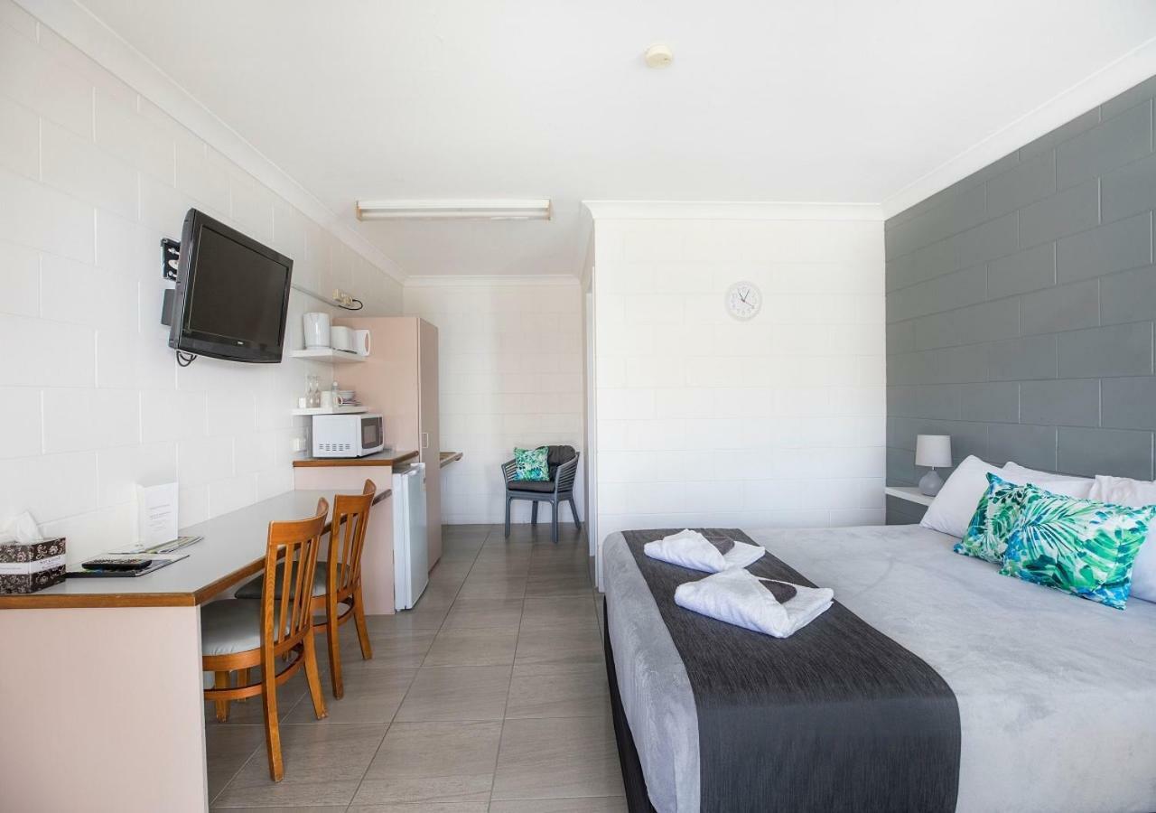 Banjo Paterson Motor Inn Townsville Exterior foto