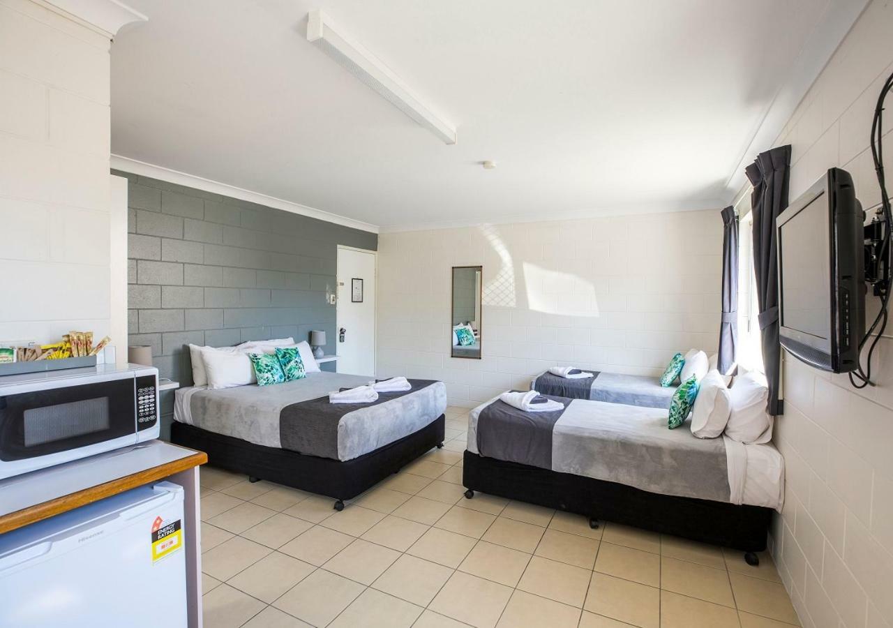 Banjo Paterson Motor Inn Townsville Exterior foto